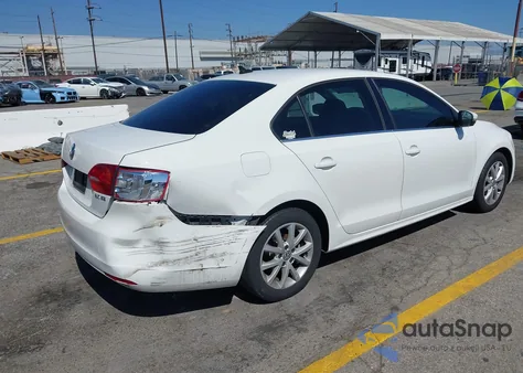 2013 Volkswagen Jetta 2.5L Se z USA, uszkodzony, nr VIN 3VWDP7AJ5DM237497